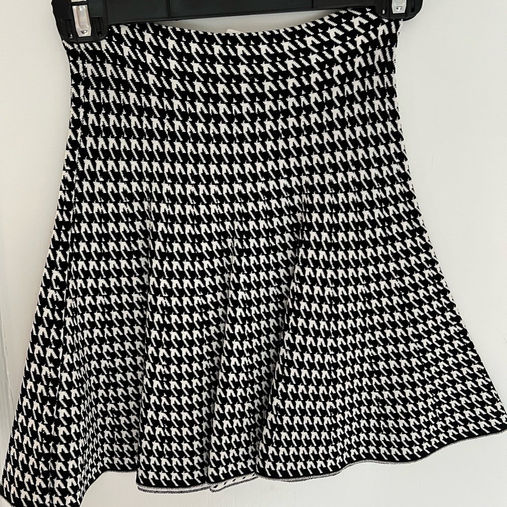 Mystree Black and White Pleated A-Line Mini Skirt